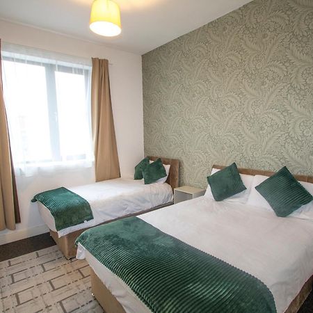 Ideal For Groups - 2 Bedroom Apartment - Free Parking, Transit Links, Close To Stadiums Manchester Exterior foto